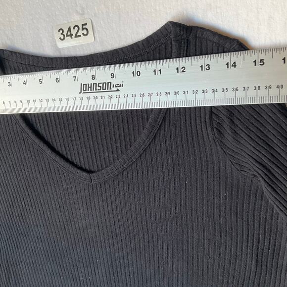 American Eagle Women Long Sleeve V-neck Stretchy Knit Blouse size XS, Black - Picture 2 of 7